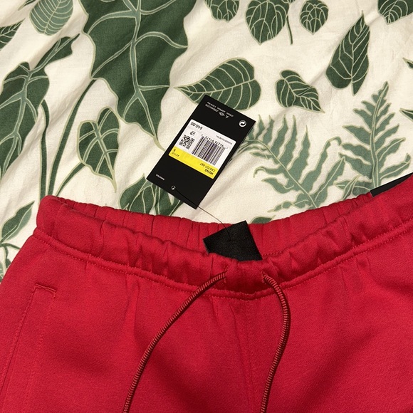 Brand New Men’s Nike Air Jordan Shorts Size Small - Picture 2 of 5